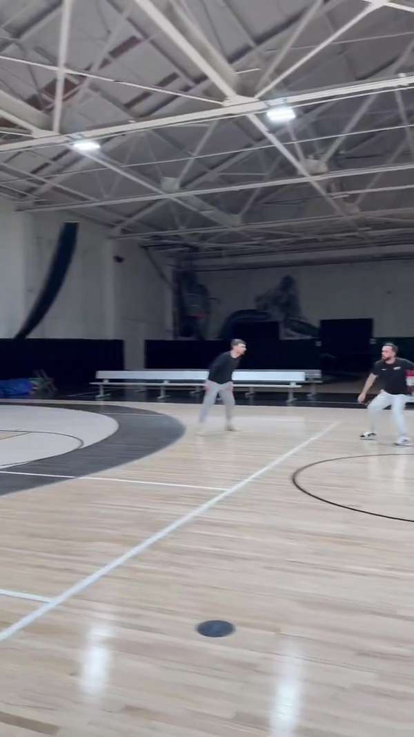 库明加备战新赛季倒计时 资质报价窗口即将关闭