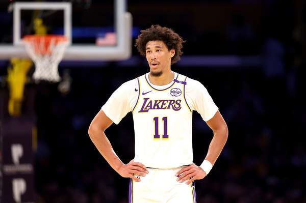 海斯休赛期增重9公斤显成效 称身体对抗能力显著提升