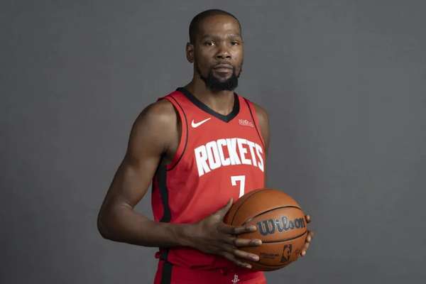 杜兰特季前赛首秀时间敲定 周四对阵爵士正式复出