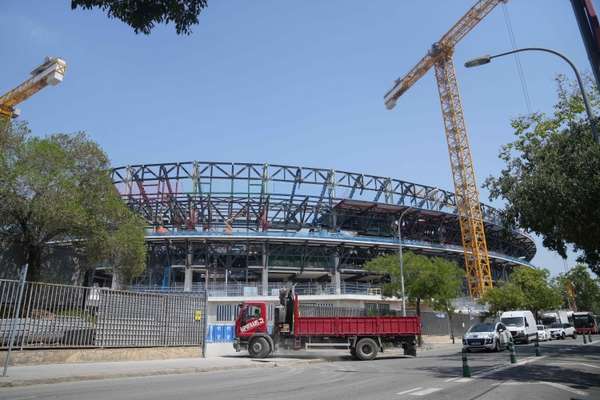 巴萨正式申请诺坎普回归 静待西甲批准毕尔巴鄂之战