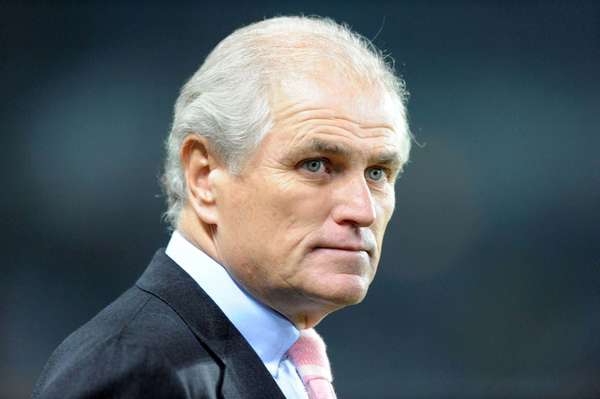 卡尔德隆力挺会员制 质疑皇马改制有限公司计划