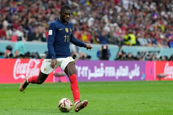 法国队医怒斥巴黎医疗主管：质疑专业诊断，指责双标治疗