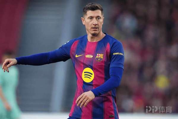 莱万欧冠遭遇生涯最长进球荒 巴萨客场三球告负