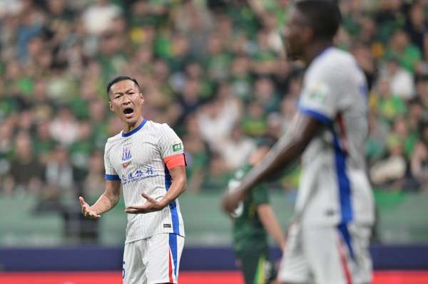 吴曦贡献近半积分成申花核心 斯卢茨基433阵型将成常态