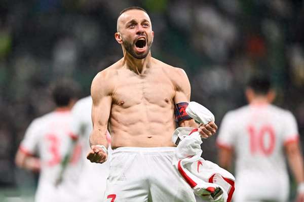 青岛海牛官宣功勋外援离队 新援目标锁定中超顶级中卫