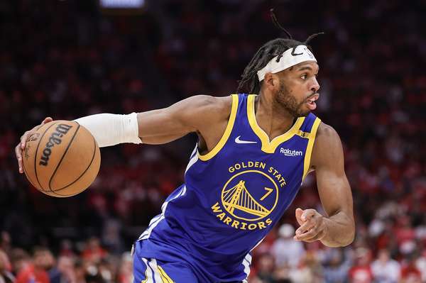 板凳席上的开心果！科尔力挺未登场的希尔德：他的价值不止于球场