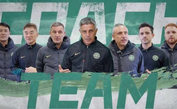 浙江队新帅罗斯率豪华教练组亮相 傅博蔡楚川领衔中方助教团队