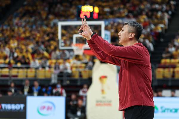 青岛小将入选大名单背后：两负韩国阴影下的客场救赎战