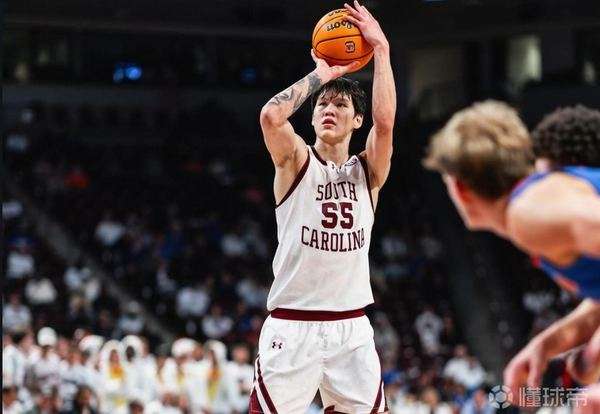 蒙古篮球新星迈克-沙拉夫贾姆茨获湖人试训机会 NBA梦想再进一步